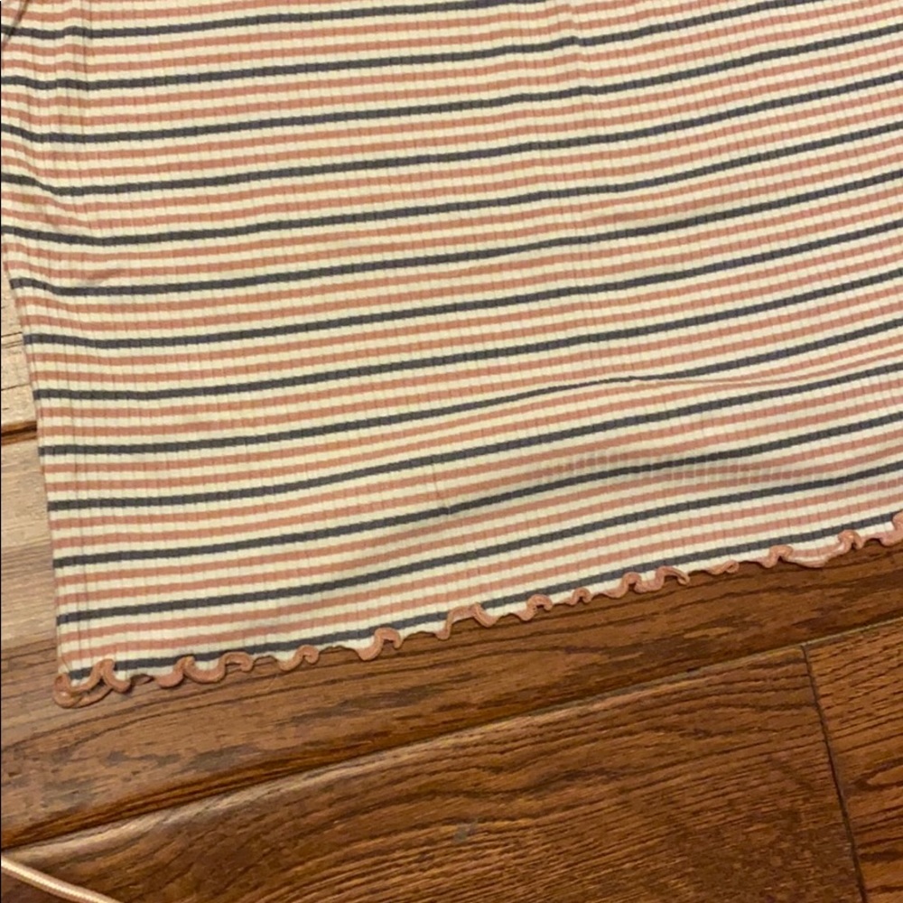 NWT crop top - Picture 4 of 4